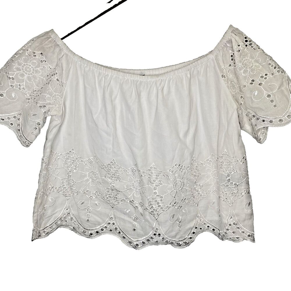 SMELL THE ROSES Blouse Cropped Embroidered Eyelet Off Shoulder Womens M White